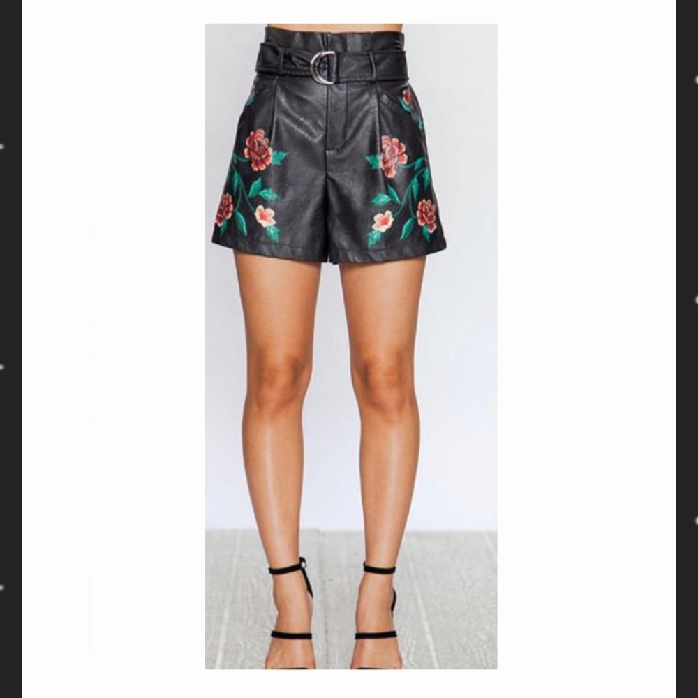 Floral Print Hi waisted shorts